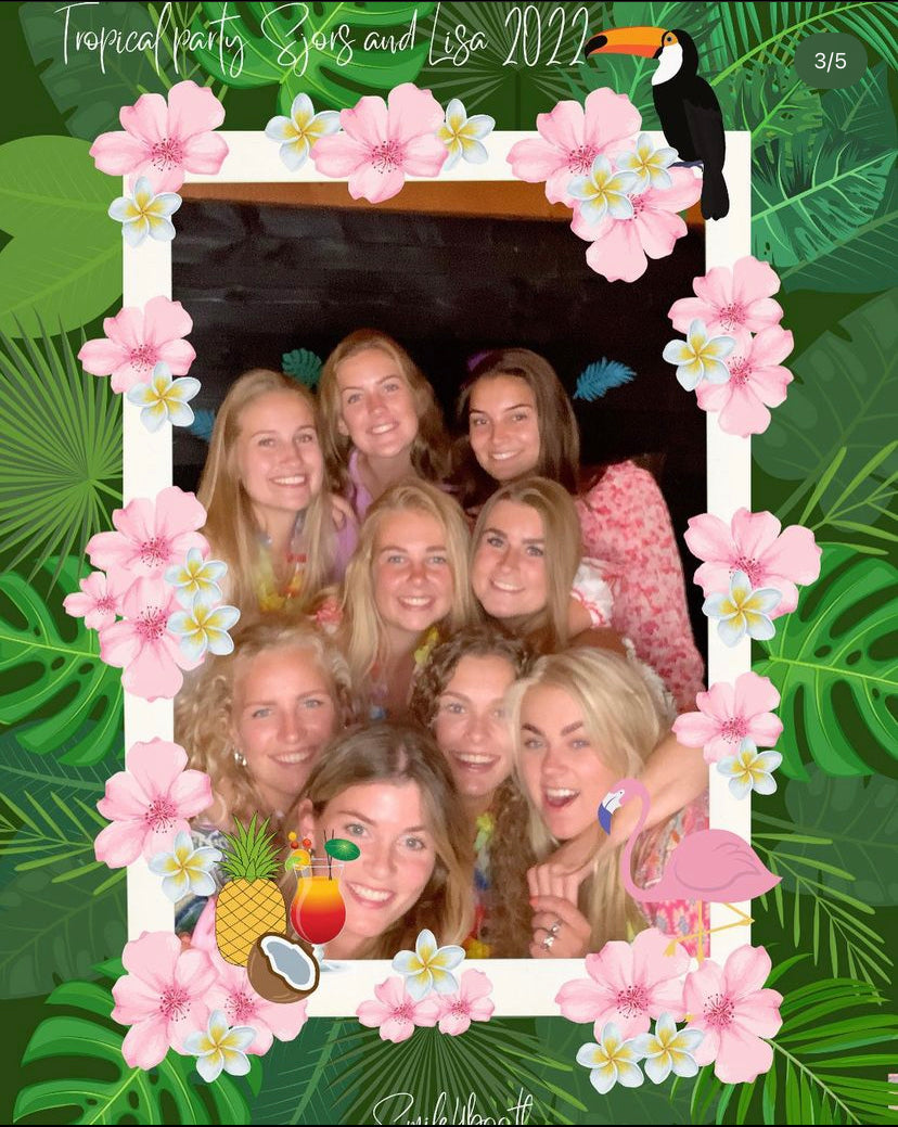 PHOTOBOOTH HUREN ASSEN. PHOTO BOOTH PLEZIER. PHOTOBOOTH BRUILOFT PHOTOBOOTH FRAMES PHOTOBOOTH HUREN NOORCD NEDERLAND BETAALBARE PHOTOBOOTH PHOTOBOOTH HUREN GOEDKOOP